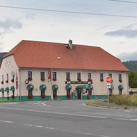 Motorest Penzion Na Bojisti Chlumec  Eksteriør bilde