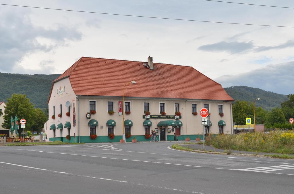 Motorest Penzion Na Bojisti Chlumec  Eksteriør bilde